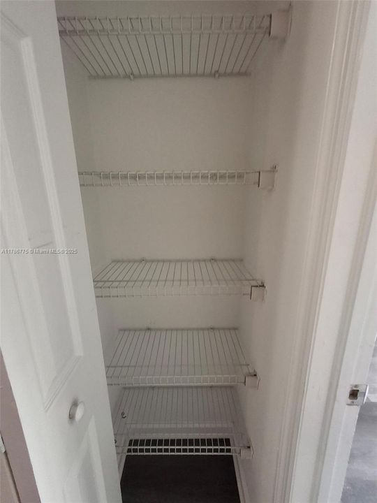 Recently Sold: $255,000 (2 beds, 2 baths, 817 Square Feet)