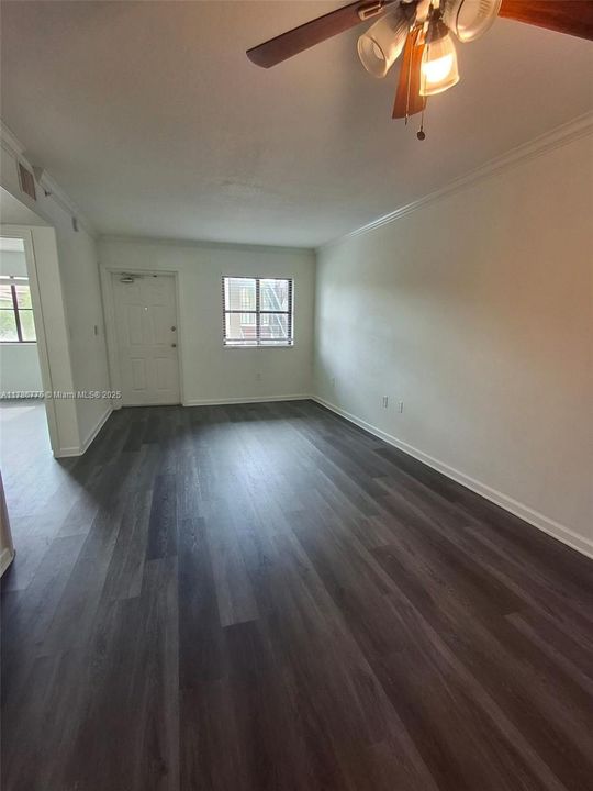 Recently Sold: $255,000 (2 beds, 2 baths, 817 Square Feet)