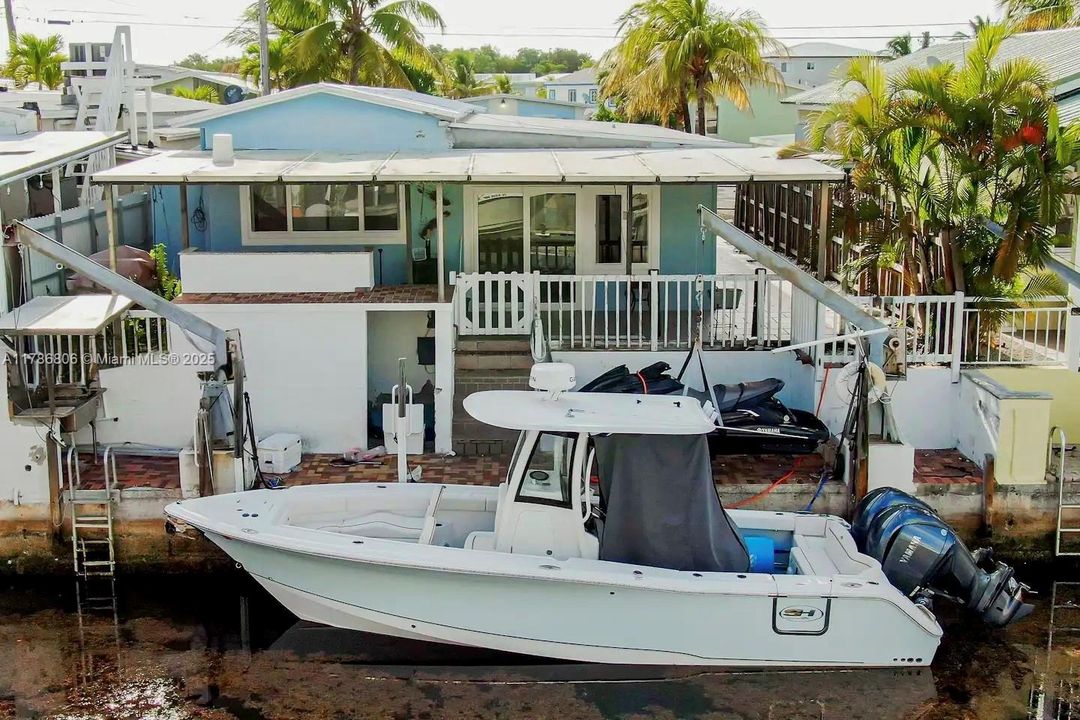 Vendido Recientemente: $799,900 (3 camas, 2 baños, 1364 Pies cuadrados)