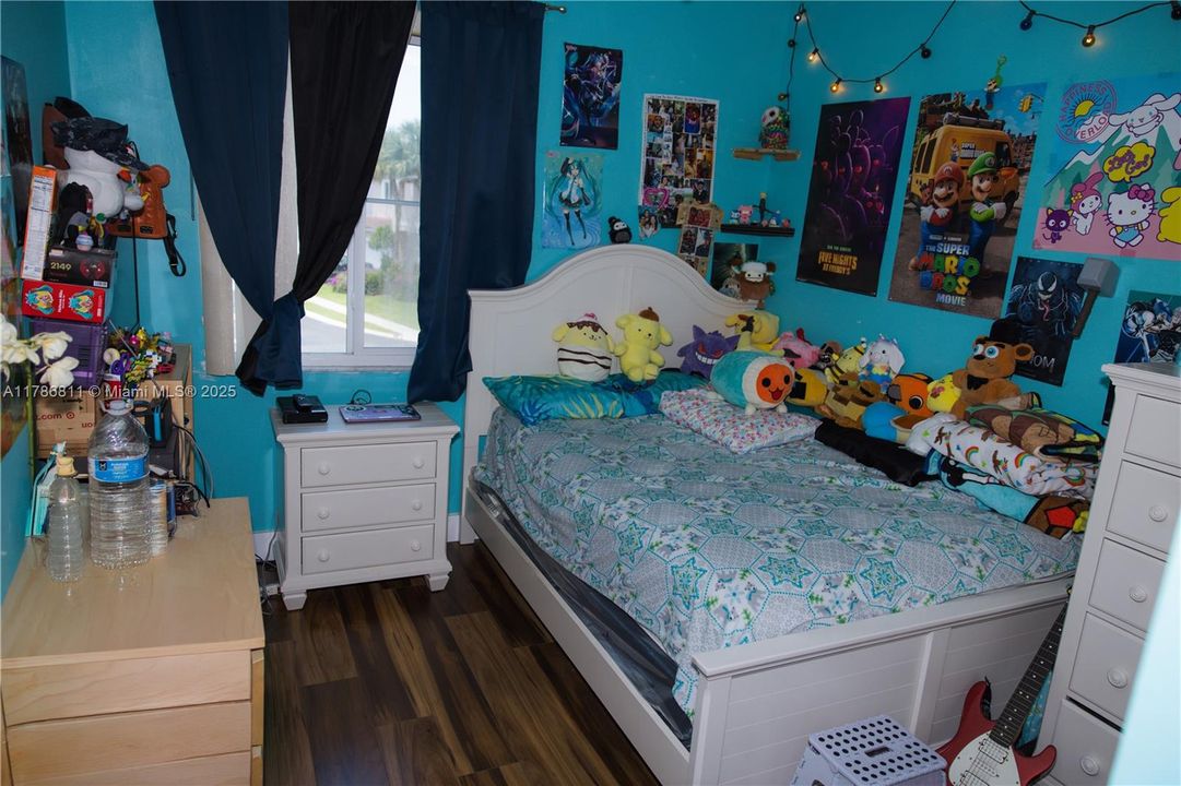 For Sale: $628,000 (3 beds, 2 baths, 2087 Square Feet)