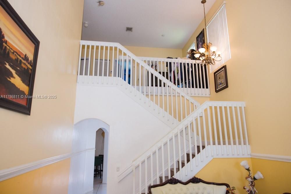 For Sale: $628,000 (3 beds, 2 baths, 2087 Square Feet)