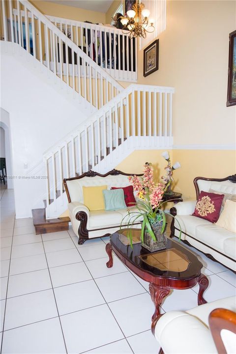 For Sale: $628,000 (3 beds, 2 baths, 2087 Square Feet)