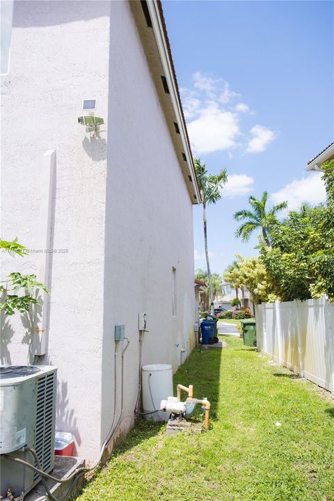 For Sale: $628,000 (3 beds, 2 baths, 2087 Square Feet)