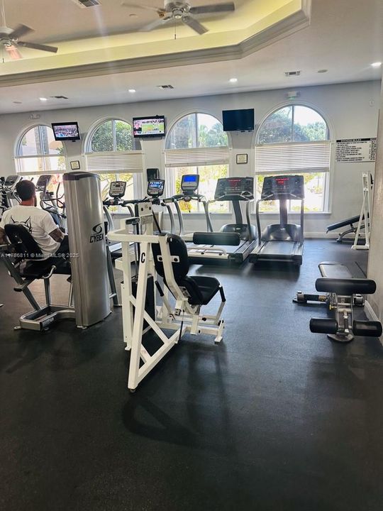 For Sale: $628,000 (3 beds, 2 baths, 2087 Square Feet)