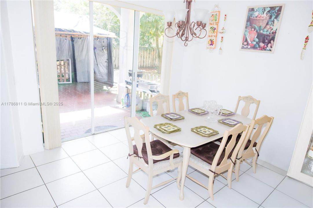 For Sale: $628,000 (3 beds, 2 baths, 2087 Square Feet)