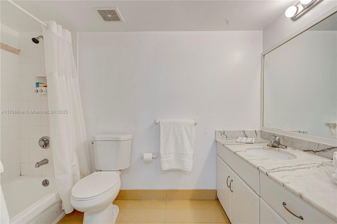 Vendido Recientemente: $854,900 (3 camas, 2 baños, 1232 Pies cuadrados)