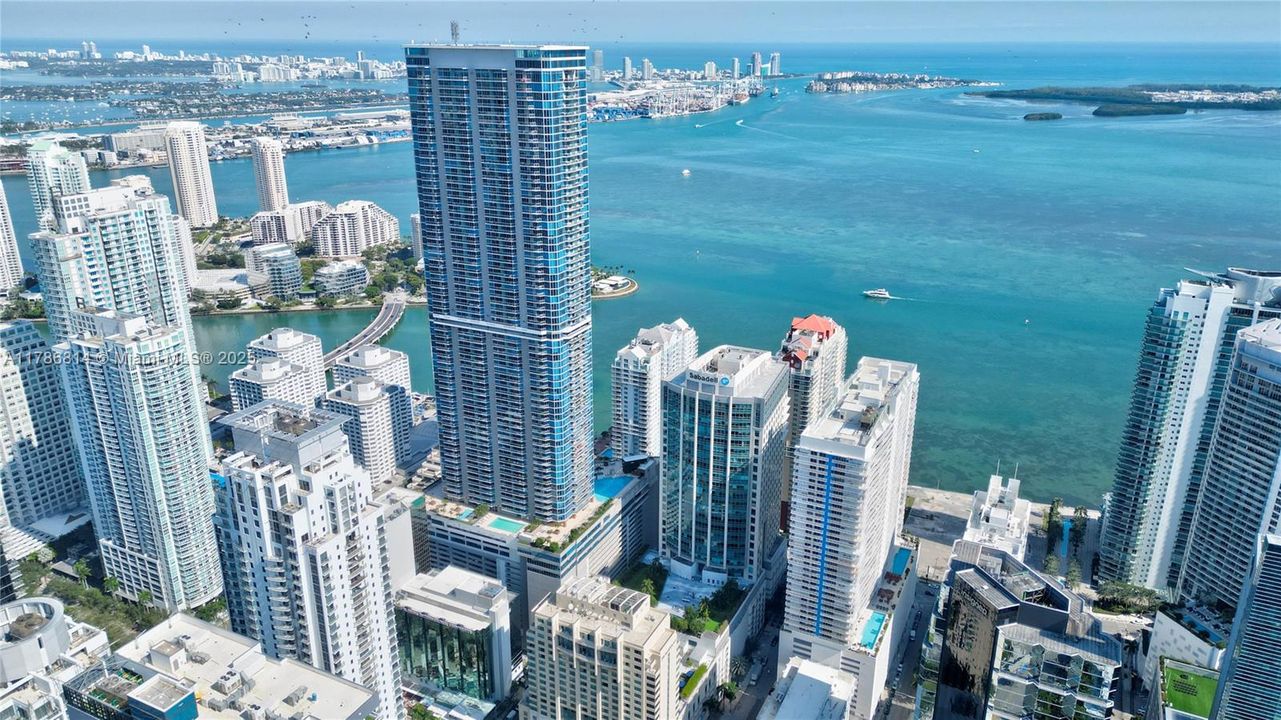 Vendido Recientemente: $854,900 (3 camas, 2 baños, 1232 Pies cuadrados)