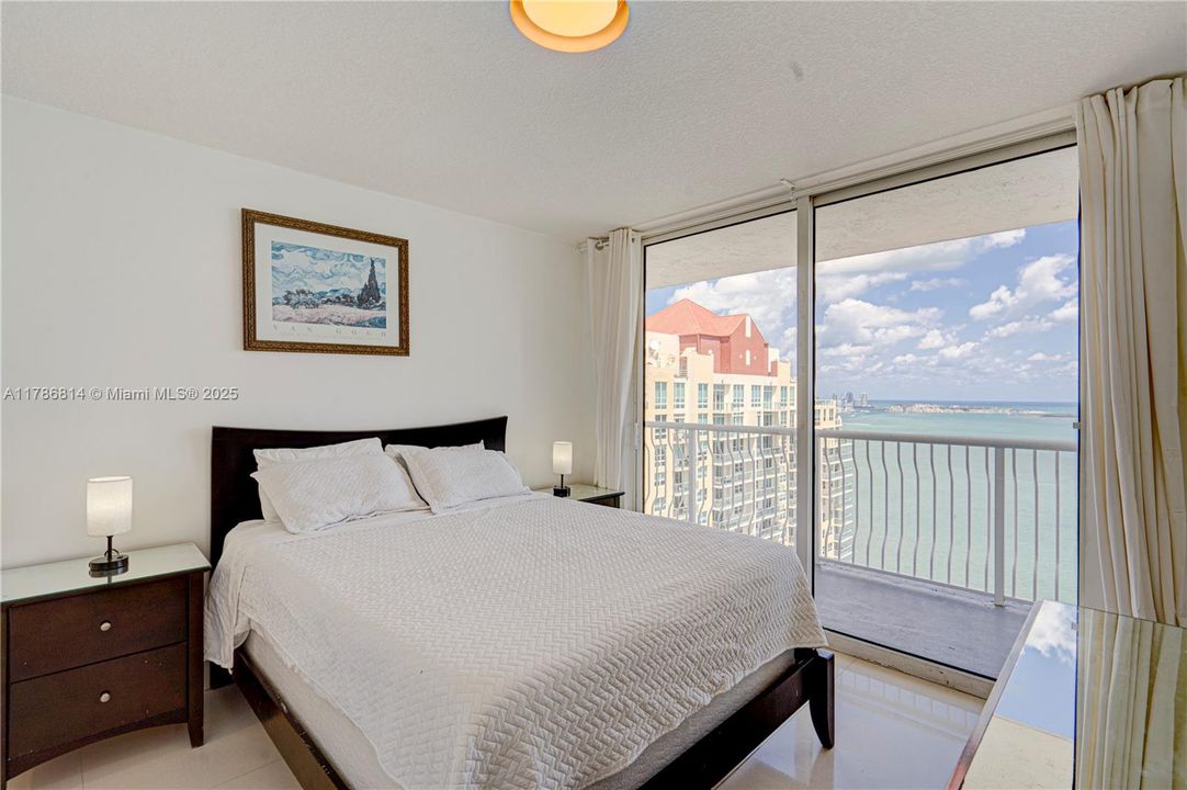 Vendido Recientemente: $854,900 (3 camas, 2 baños, 1232 Pies cuadrados)