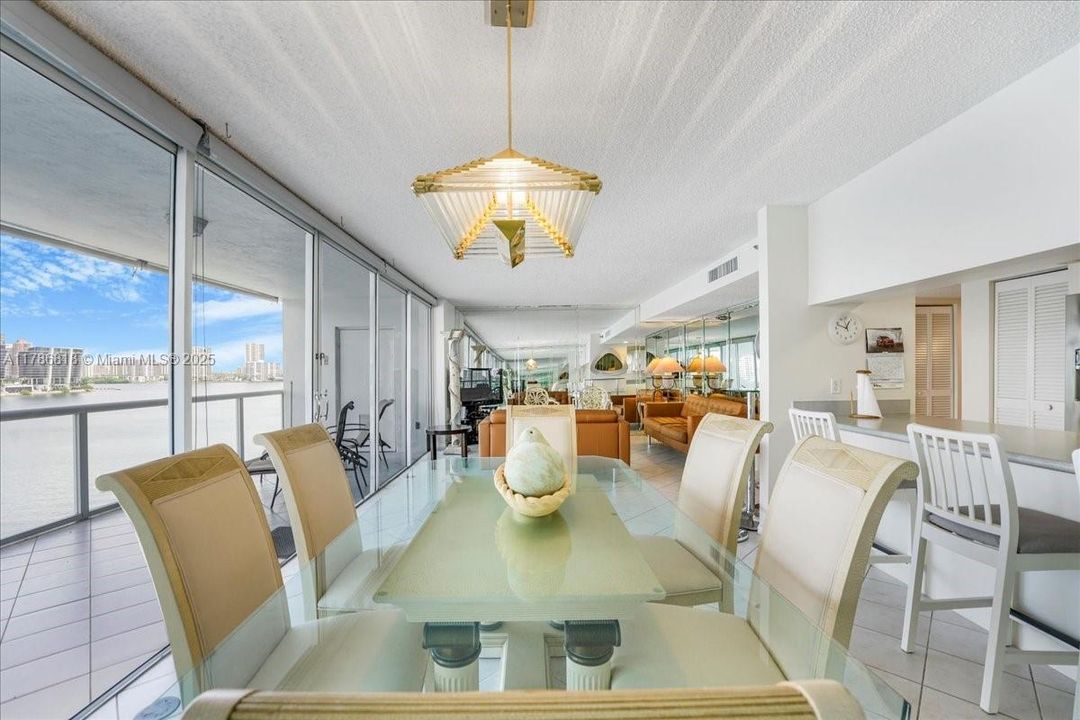 Recently Rented: $3,500 (2 beds, 2 baths, 1300 Square Feet)