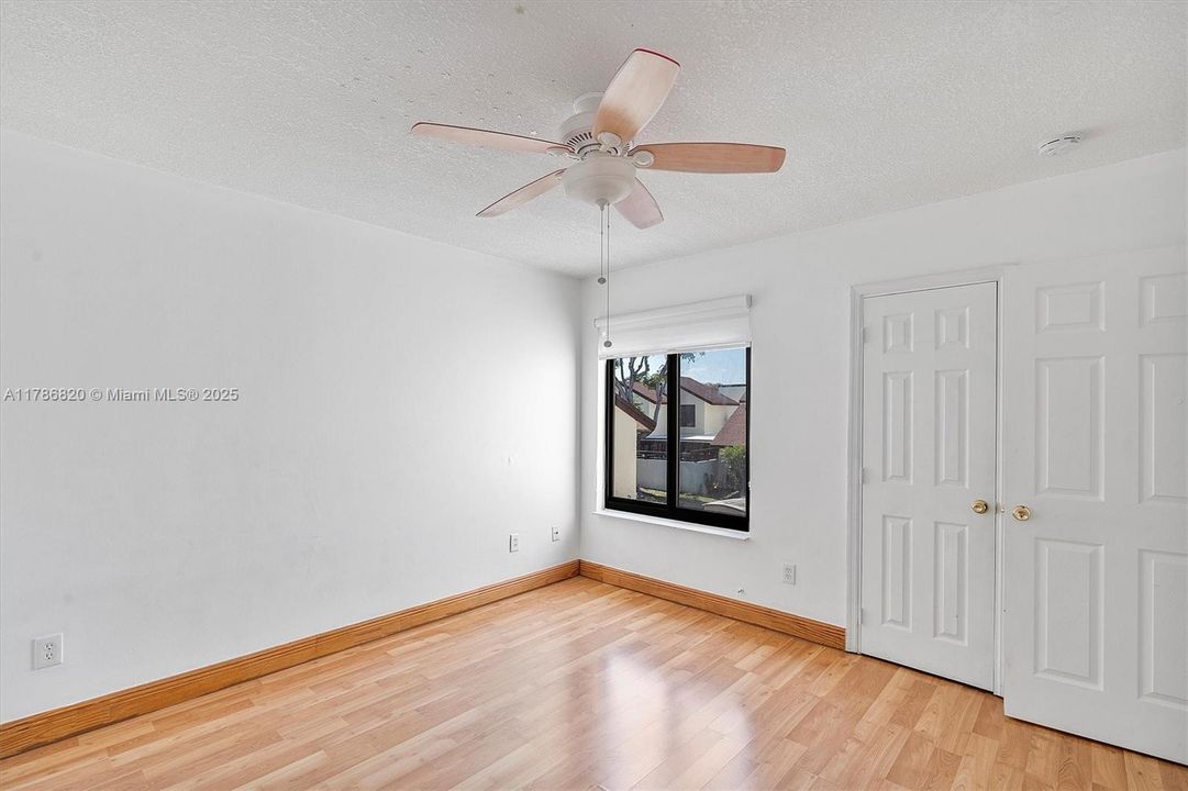 Recently Rented: $3,500 (3 beds, 2 baths, 1156 Square Feet)