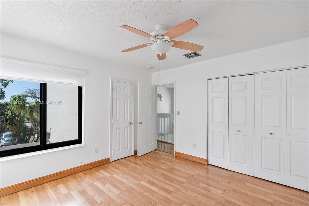 Recently Rented: $3,500 (3 beds, 2 baths, 1156 Square Feet)