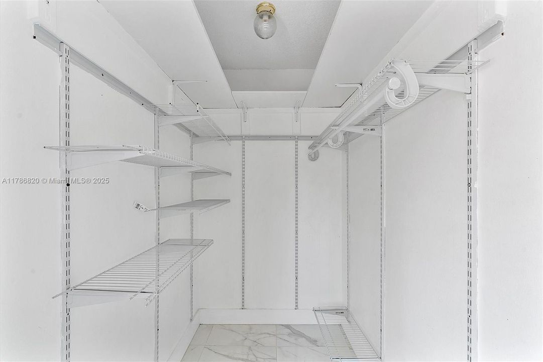 Recently Rented: $3,500 (3 beds, 2 baths, 1156 Square Feet)