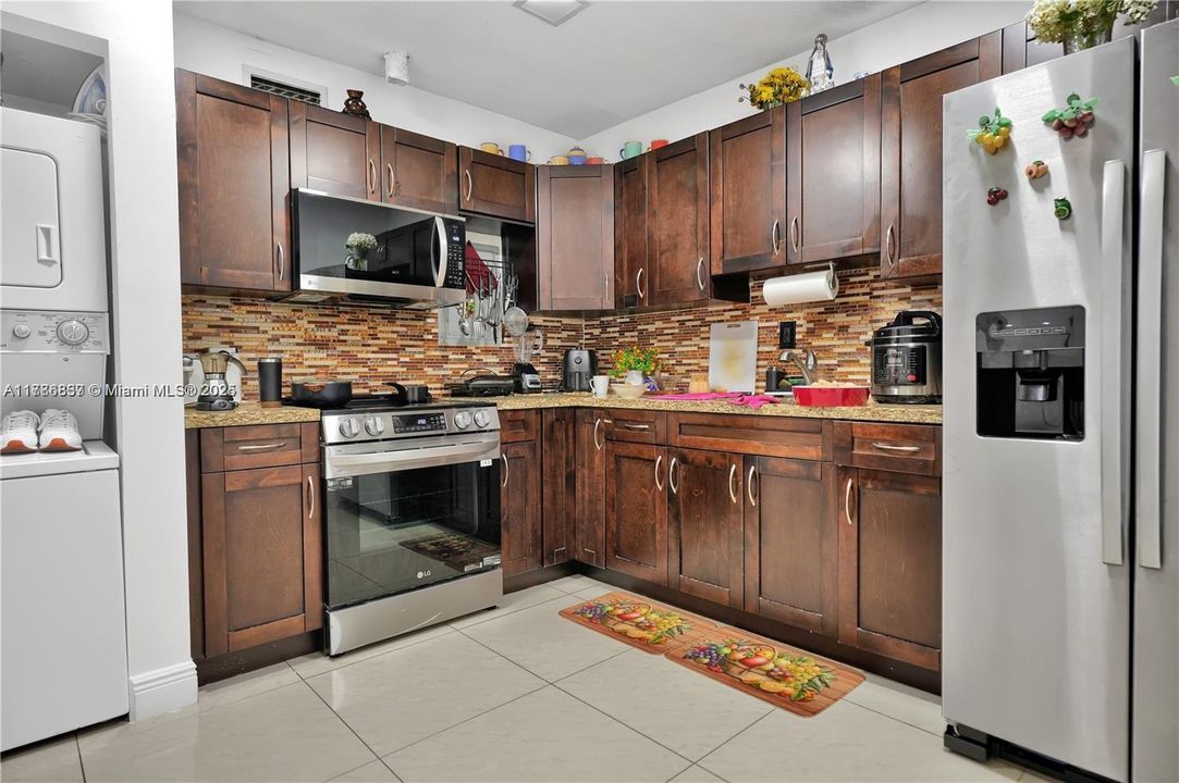 For Sale: $1,024,000 (0 beds, 0 baths, 2490 Square Feet)
