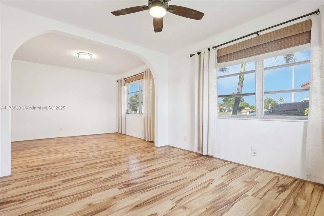 2 rooms converted to one big room, easily converted back to 2 separate rooms