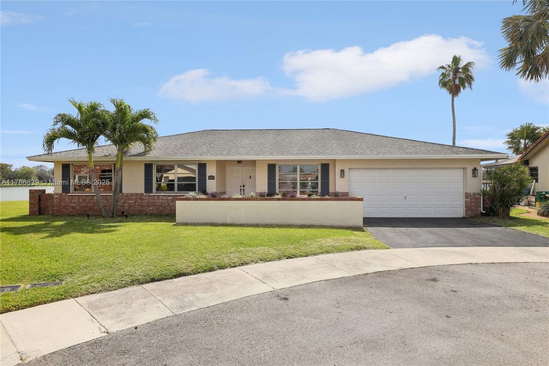 Recently Sold: $550,000 (3 beds, 2 baths, 2002 Square Feet)