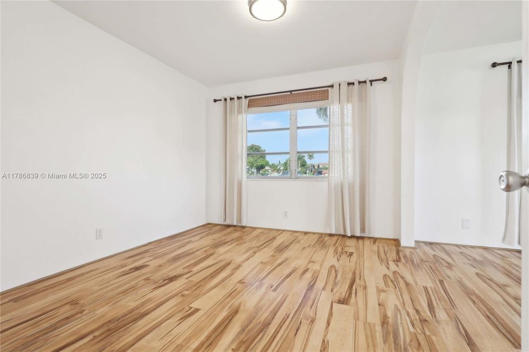 2 rooms converted to one big room, easily converted back to 2 separate rooms