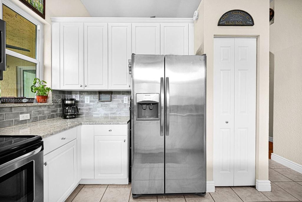 Vendido Recientemente: $840,000 (3 camas, 2 baños, 1595 Pies cuadrados)