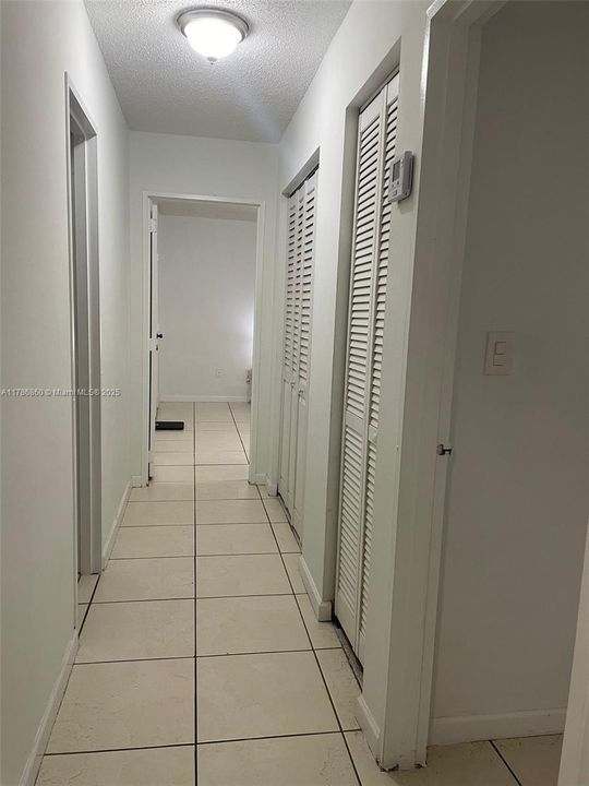 Recientemente alquilado: $2,200 (2 camas, 2 baños, 1060 Pies cuadrados)