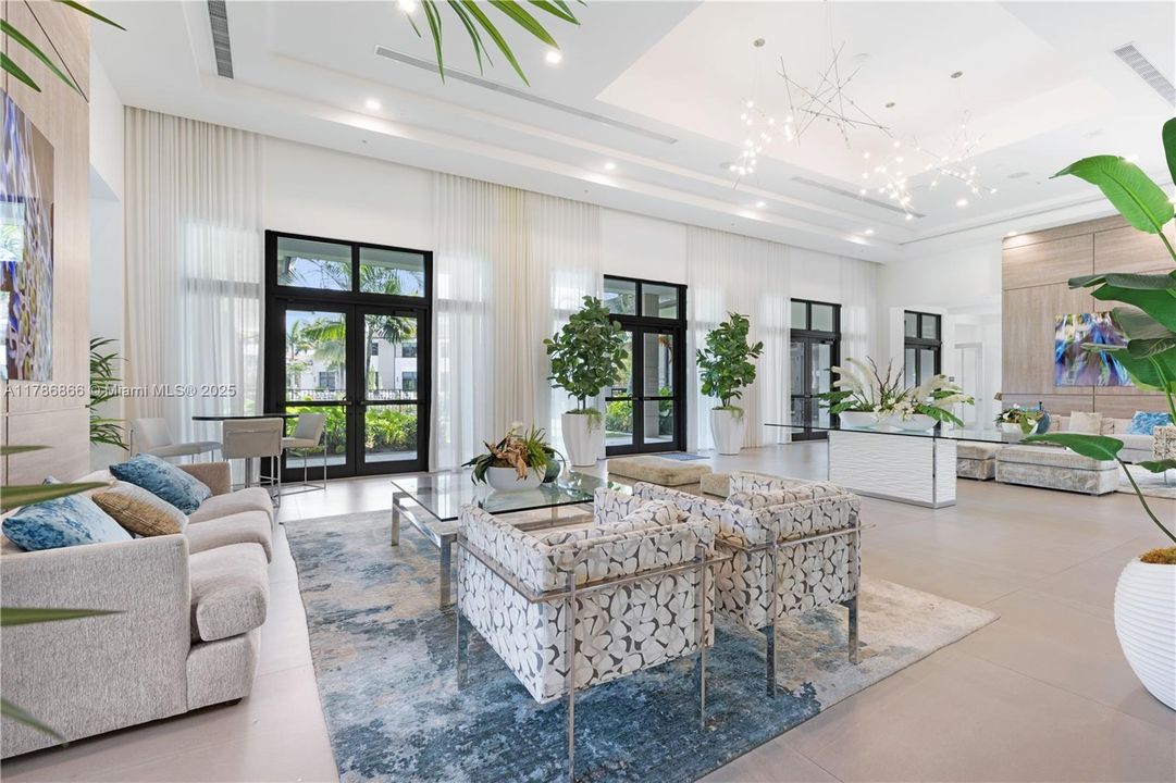 Recently Rented: $4,000 (3 beds, 2 baths, 1424 Square Feet)