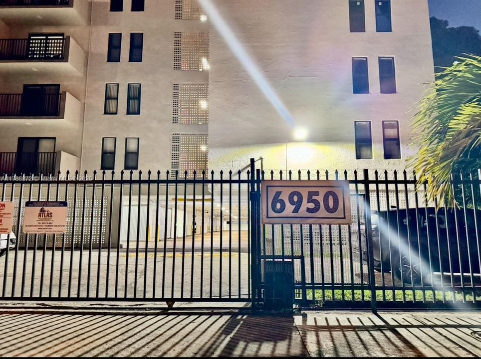 Recientemente alquilado: $2,000 (2 camas, 1 baños, 835 Pies cuadrados)