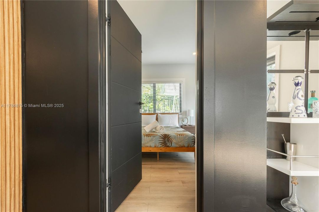 For Sale: $1,519,900 (5 beds, 4 baths, 1566 Square Feet)