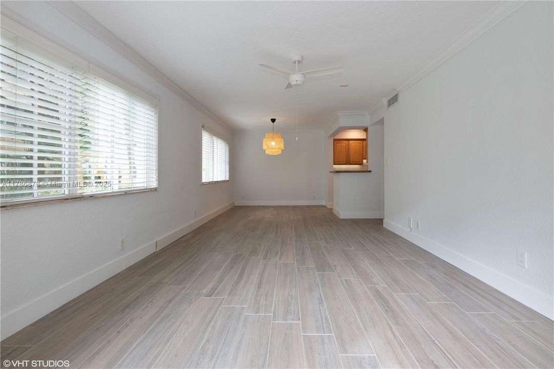 Recently Rented: $2,250 (2 beds, 2 baths, 960 Square Feet)