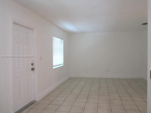 Apt 2, 2bed/1bath