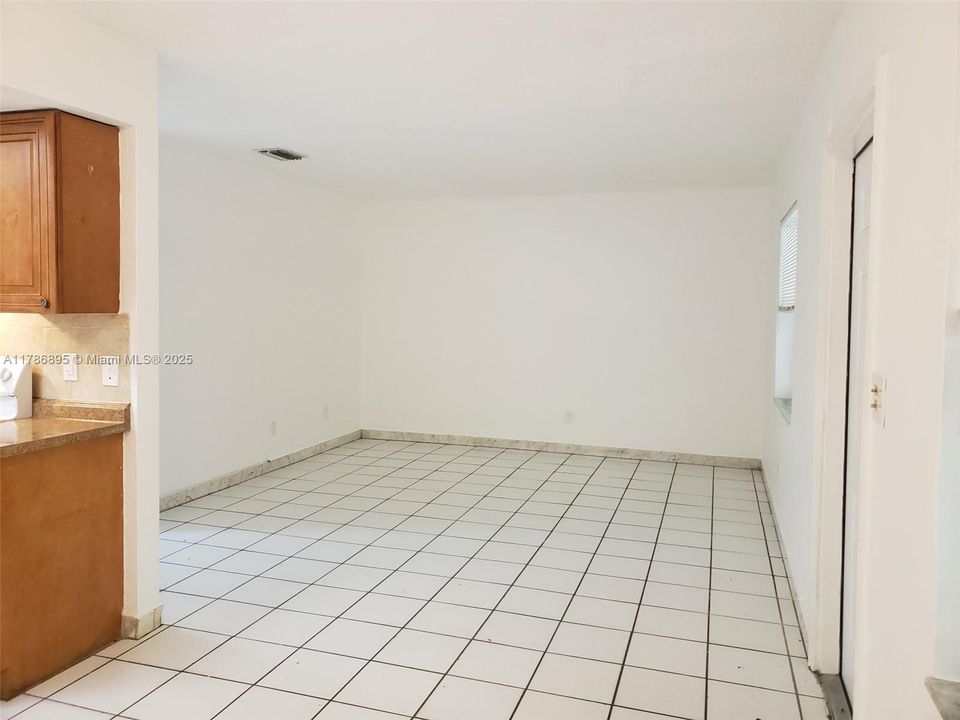 Apt 3, 2bed/1bath