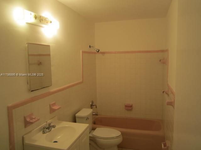 Apt 2, 1bed/1bath