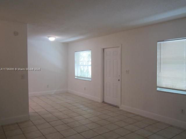 Apt 2, 2bed/1bath