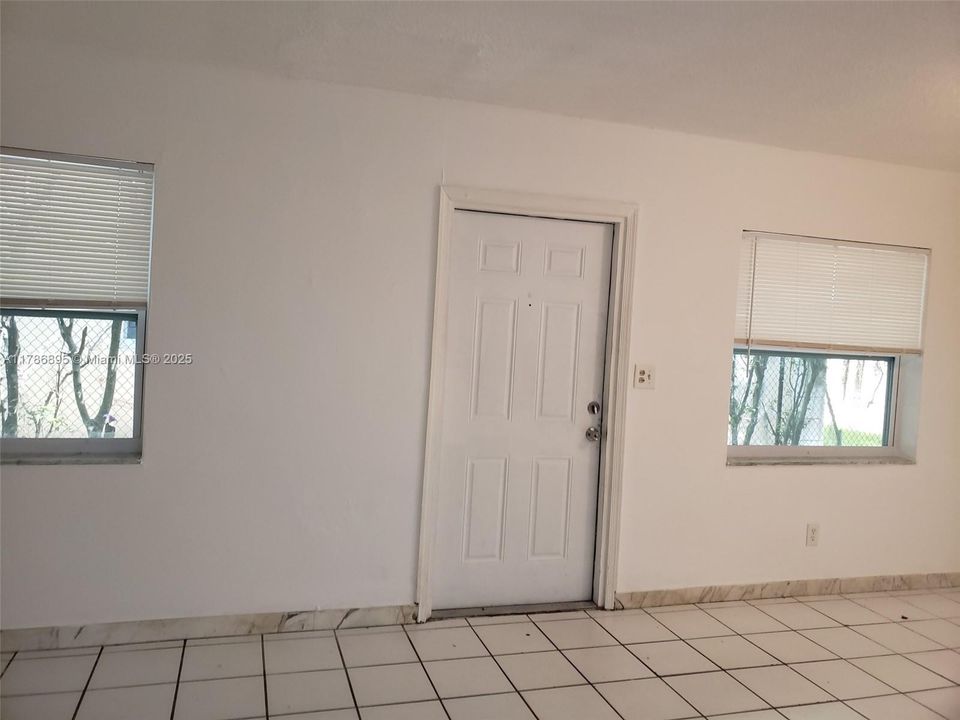Apt 3, 2bed/1bath