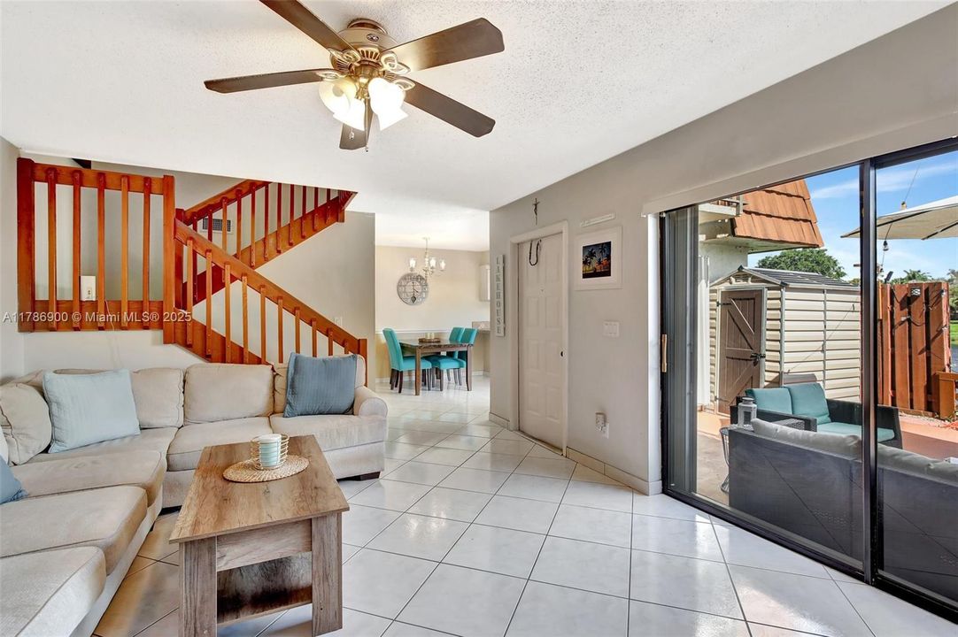 For Sale: $434,000 (3 beds, 2 baths, 1654 Square Feet)