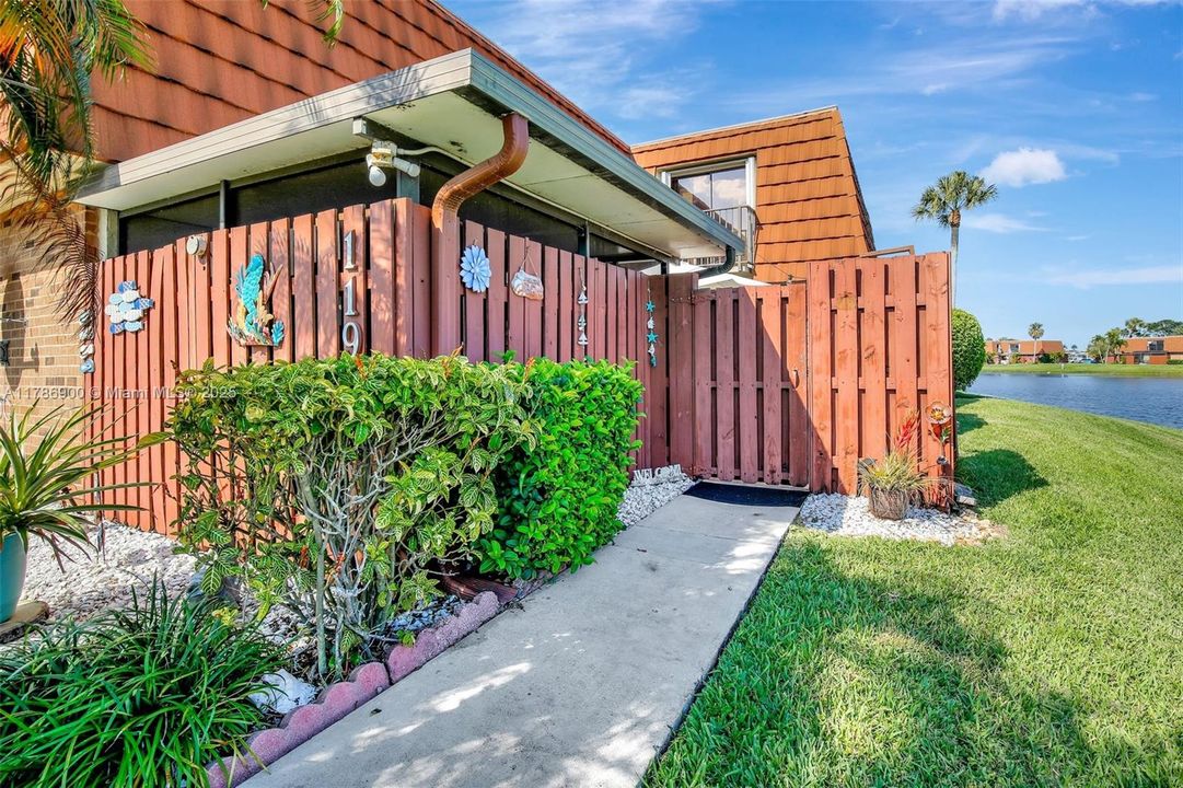 For Sale: $434,000 (3 beds, 2 baths, 1654 Square Feet)