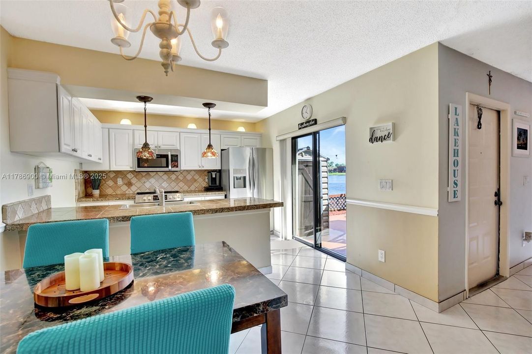 For Sale: $434,000 (3 beds, 2 baths, 1654 Square Feet)