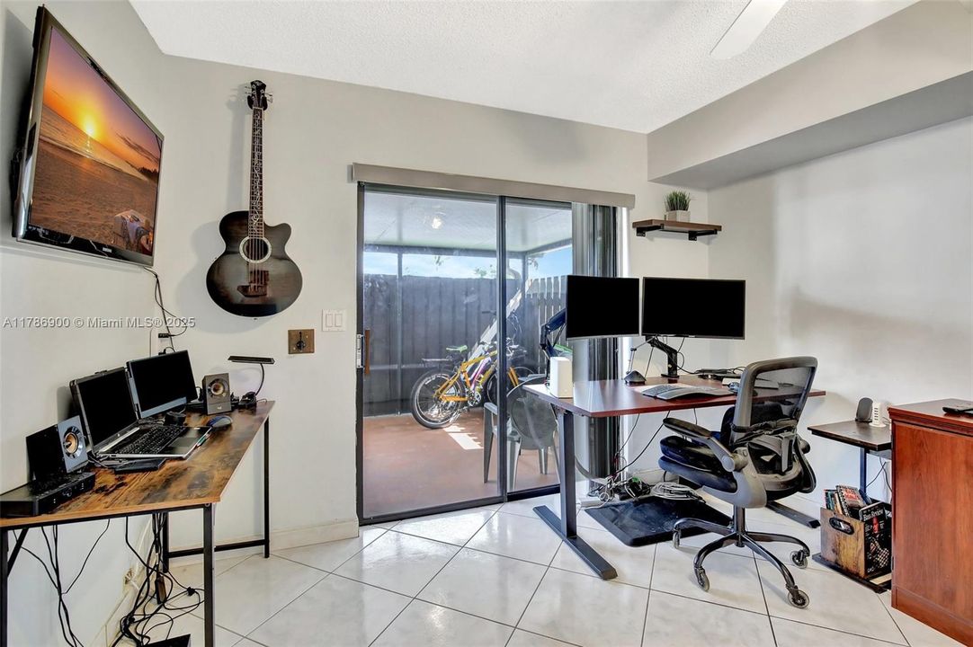 For Sale: $434,000 (3 beds, 2 baths, 1654 Square Feet)