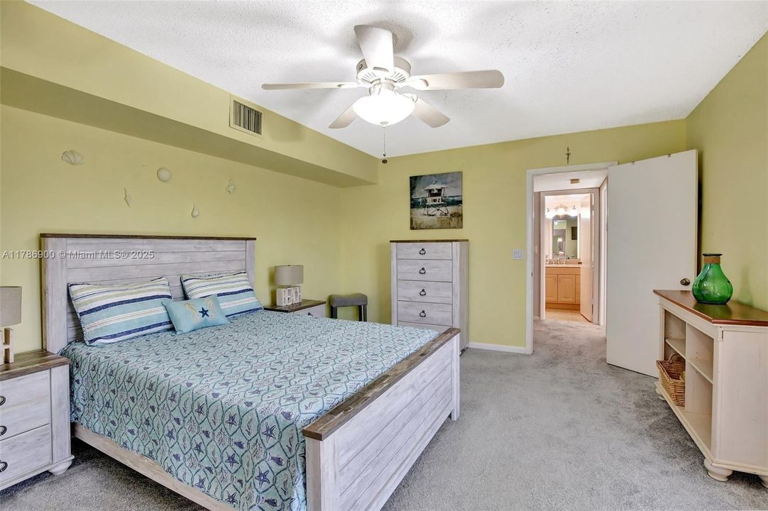 For Sale: $434,000 (3 beds, 2 baths, 1654 Square Feet)