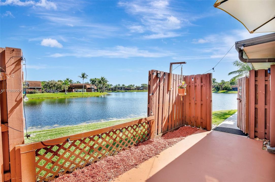 For Sale: $434,000 (3 beds, 2 baths, 1654 Square Feet)