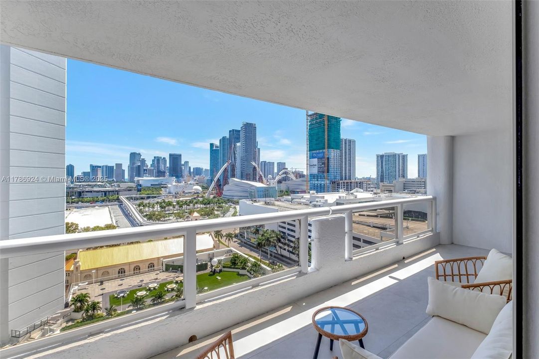 Recientemente alquilado: $7,000 (3 camas, 3 baños, 1827 Pies cuadrados)