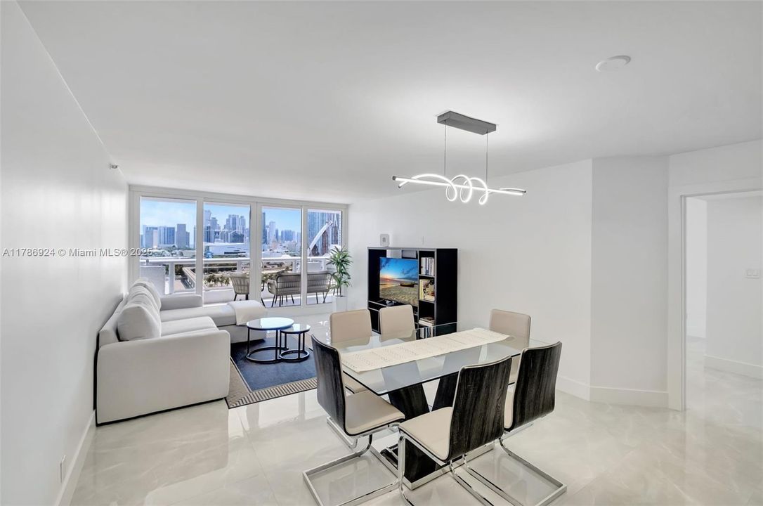 Recientemente alquilado: $7,000 (3 camas, 3 baños, 1827 Pies cuadrados)