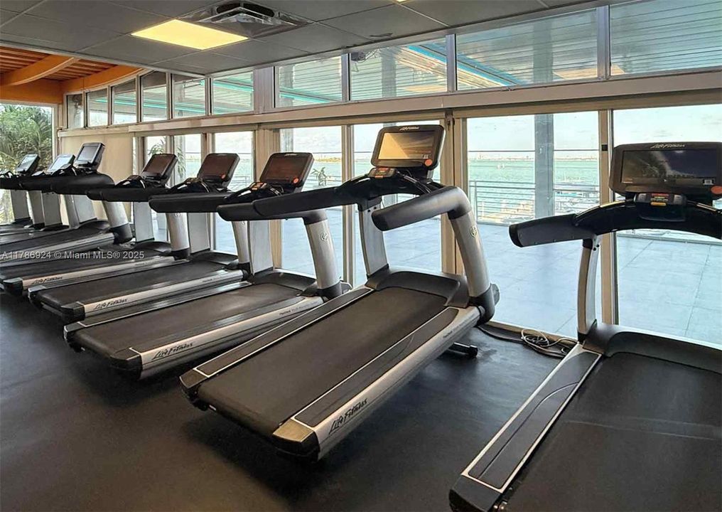 Recientemente alquilado: $7,000 (3 camas, 3 baños, 1827 Pies cuadrados)