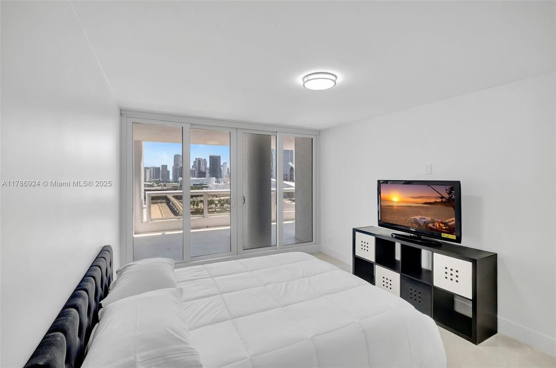 Recientemente alquilado: $7,000 (3 camas, 3 baños, 1827 Pies cuadrados)