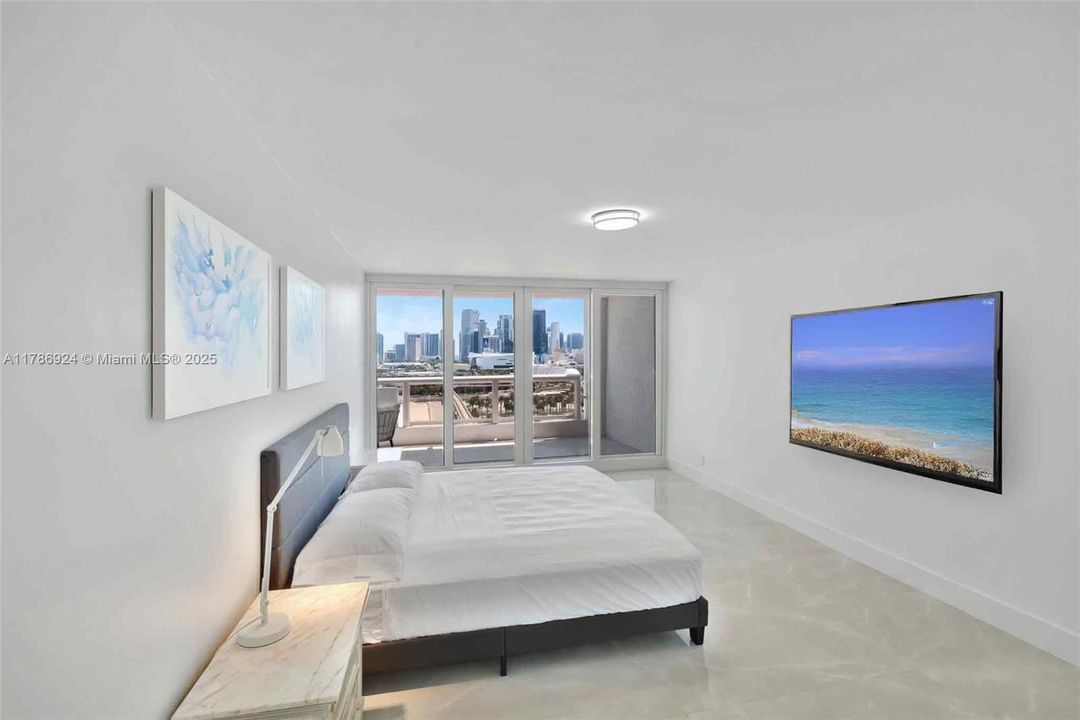 Recientemente alquilado: $7,000 (3 camas, 3 baños, 1827 Pies cuadrados)