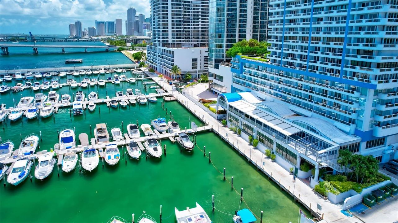 Recientemente alquilado: $7,000 (3 camas, 3 baños, 1827 Pies cuadrados)