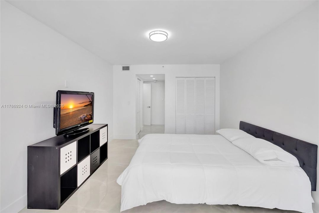 Recientemente alquilado: $7,000 (3 camas, 3 baños, 1827 Pies cuadrados)