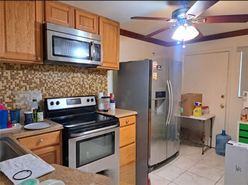 Recently Sold: $149,900 (2 beds, 2 baths, 1315 Square Feet)