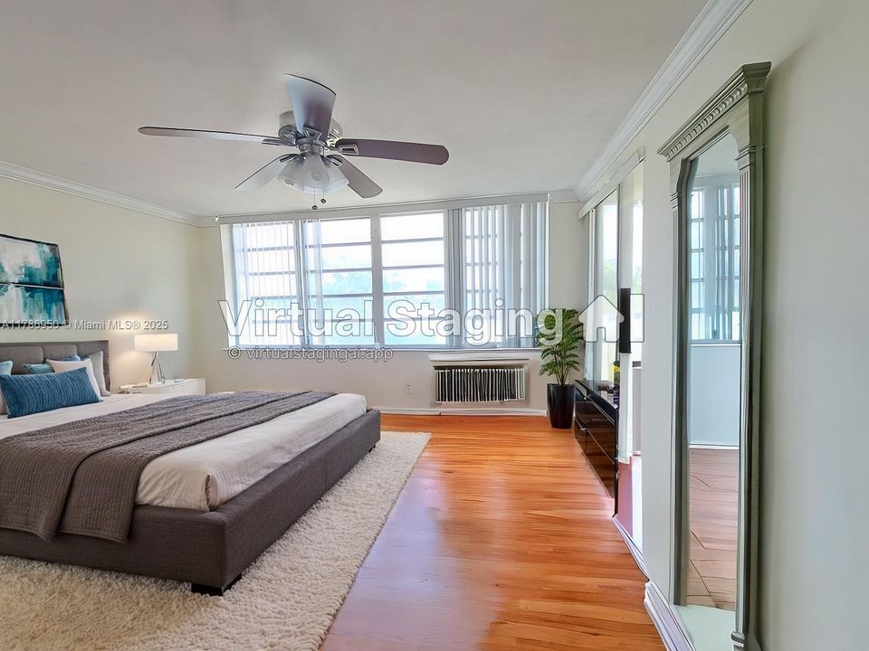 Owner's suite virtually staged