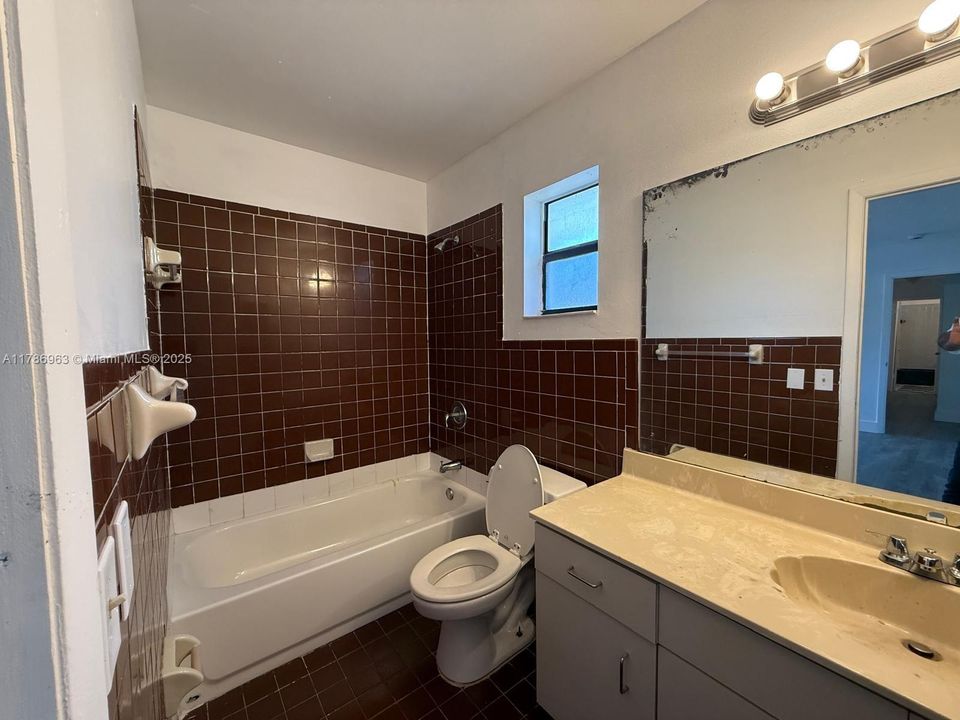 最近租的: $3,000 (3 贝兹, 2 浴室, 1688 平方英尺)