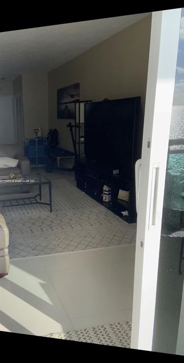 Недавно арендовано: $3,000 (2 спален, 1 ванн, 1251 Квадратных фут)