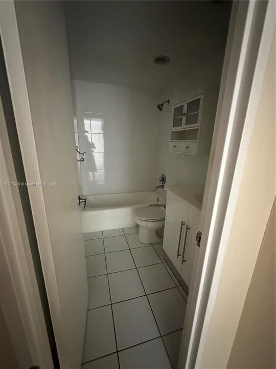 Недавно арендовано: $3,000 (2 спален, 1 ванн, 1251 Квадратных фут)