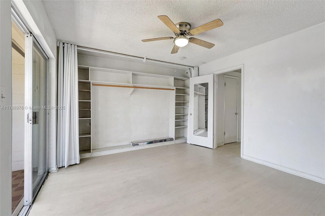 Recently Sold: $62,000 (1 beds, 1 baths, 620 Square Feet)